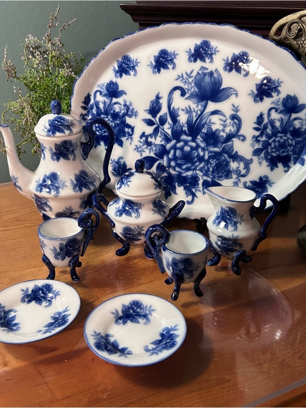 💙(UT) Vintage “Flow Blue” Childs Tea Set - Picture 2 of 10